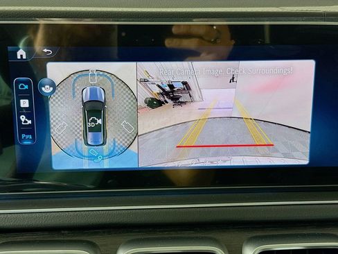 Used 2026 Mercedes-Benz GLS 450 4MATIC image 14