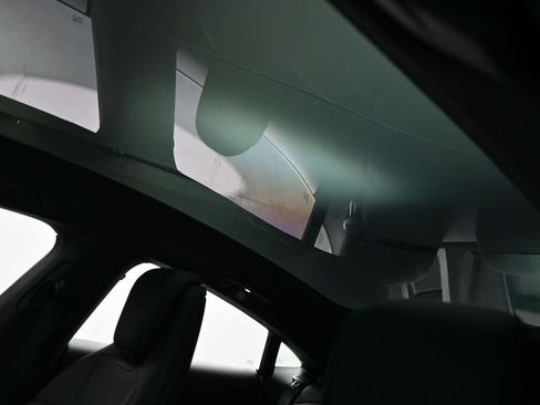 Certified 2020 Porsche Taycan Turbo S image 9