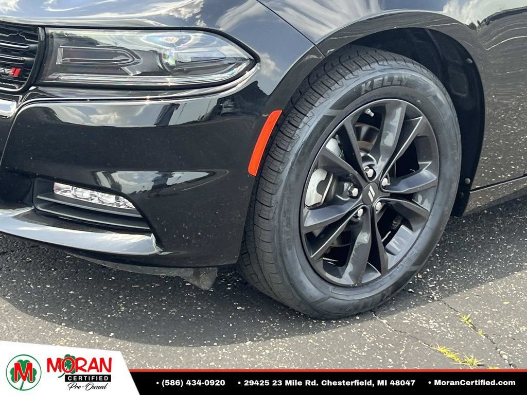 Used 2023 Dodge Charger SXT w/ Blacktop Package AWD/4WD image 8