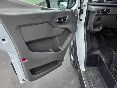 Used 2021 Ford Transit 250 Medium Roof RWD image 21