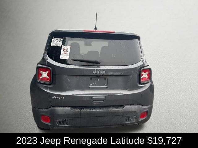 Used 2023 Jeep Renegade Latitude AWD/4WD image 4