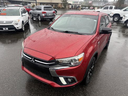 Used 2018 Mitsubishi Outlander Sport LE image 2