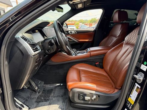 Used 2021 BMW X6 M50i w/ Executive Package AWD/4WD image 12