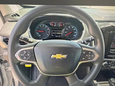 Used 2020 Chevrolet Traverse LS FWD image 10