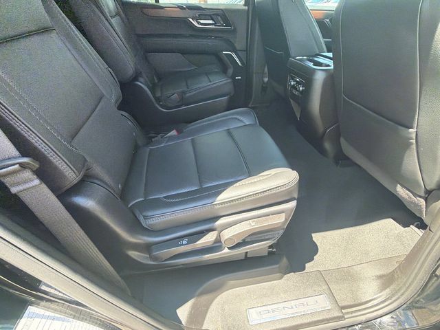 Used 2025 GMC Yukon Denali AWD/4WD image 15