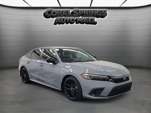 Used 2024 Honda Civic Sport image 1