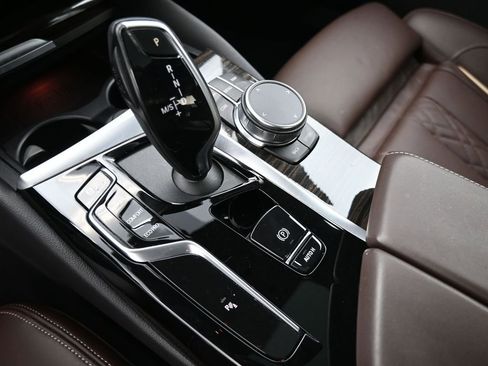 Certified 2022 BMW 540i 540i w/ Premium Package image 17