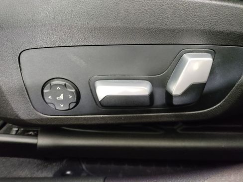 Used 2023 BMW 330i 330i w/ Driving Assistance Package image 13