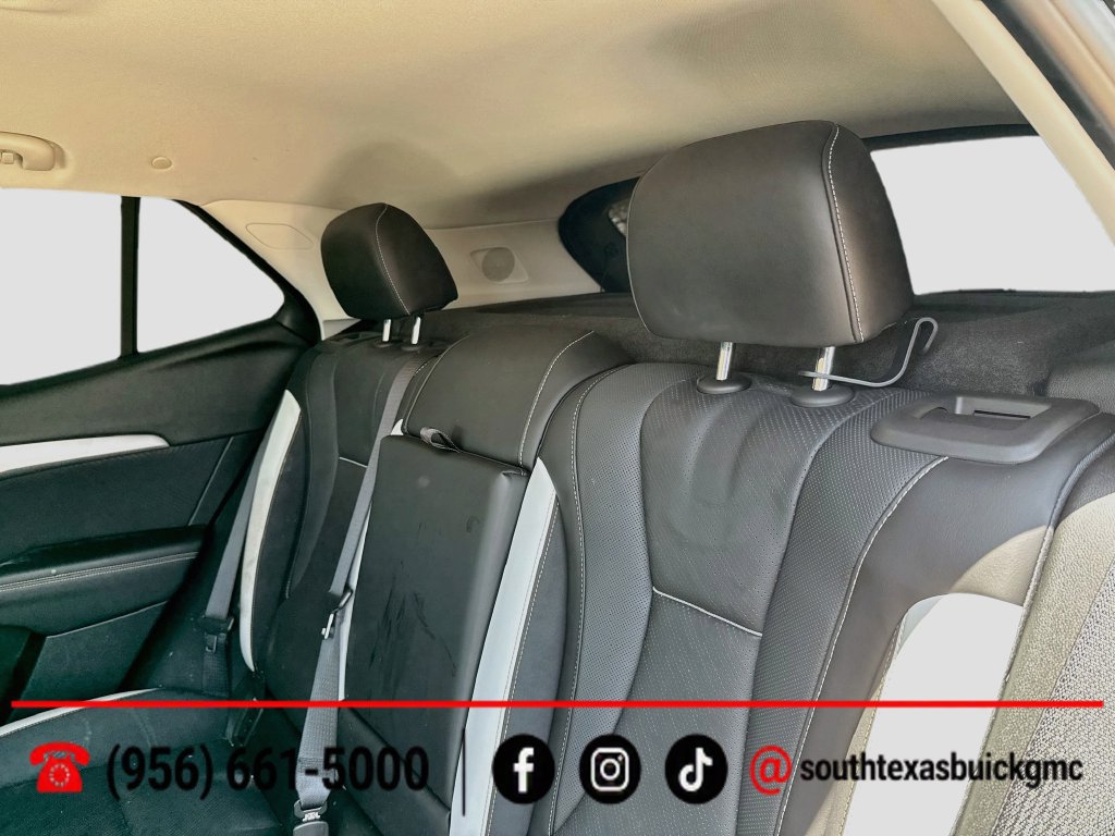 Used 2024 Buick Envision Sport Touring AWD/4WD image 23