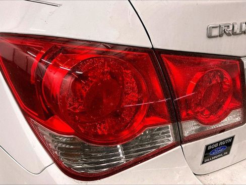 Used 2015 Chevrolet Cruze LT image 28