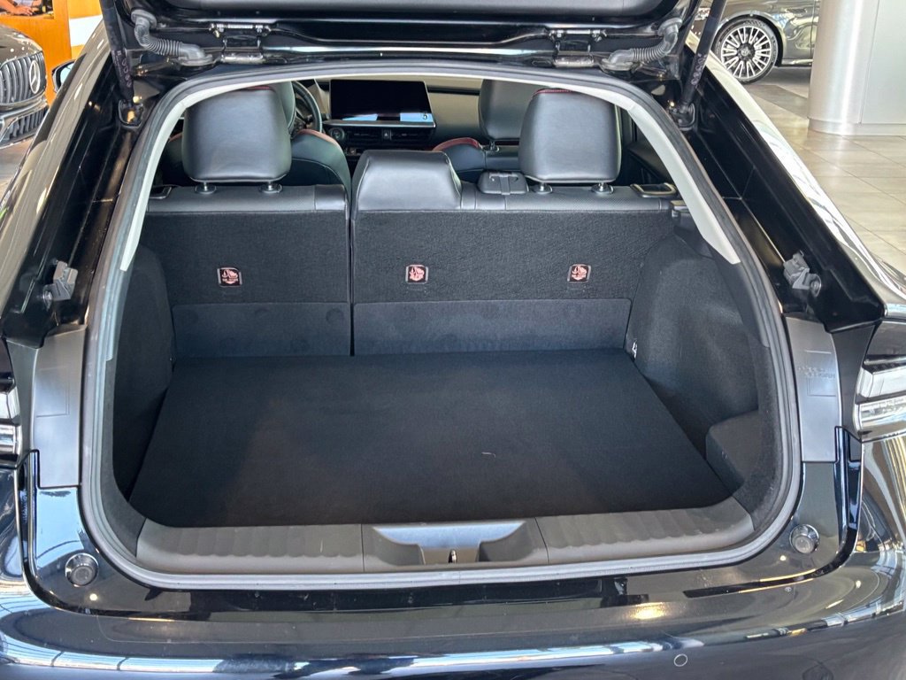 Used 2024 Toyota Prius Prime FWD image 36