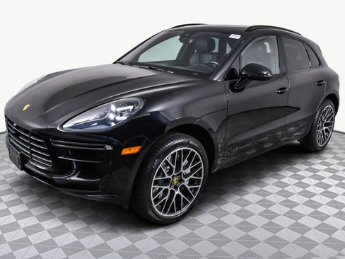 Used 2020 Porsche Macan Turbo image 4