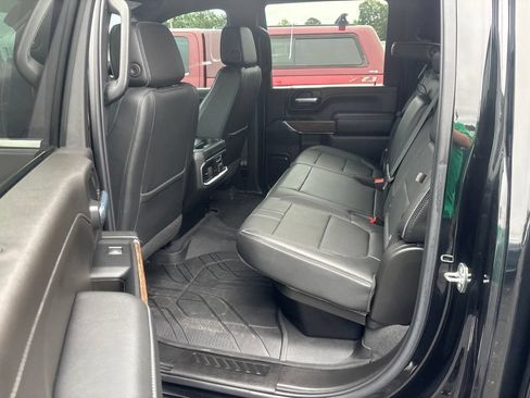 Used 2023 Chevrolet Silverado 3500 High Country w/ Technology Package AWD/4WD image 12