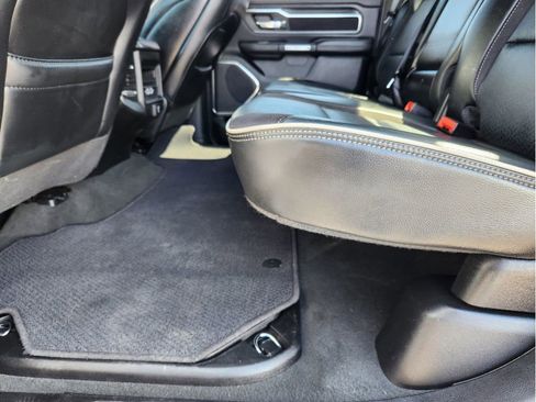 Used 2024 RAM 1500 Laramie image 9