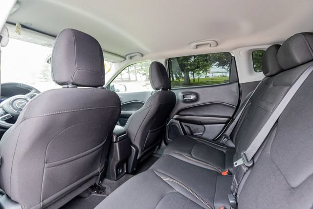 Used 2018 Jeep Compass Sport w/ Mopar Graphics Package FWD image 14