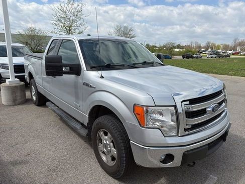 Used 2014 Ford F150 XLT w/ Trailer Tow Package image 8