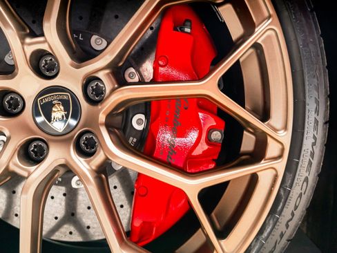 Used 2023 Lamborghini Huracan EVO AWD/4WD image 5