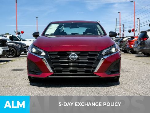 Used 2025 Nissan Altima 2.5 SV FWD image 3