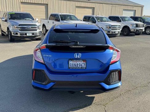 Used 2018 Honda Civic EX image 9