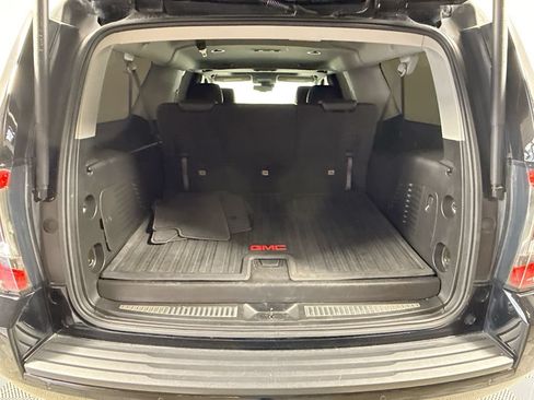 Used 2020 GMC Yukon XL SLT w/ Value Plus Edition RWD image 28