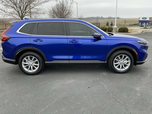 Used 2023 Honda CR-V EX-L image 2