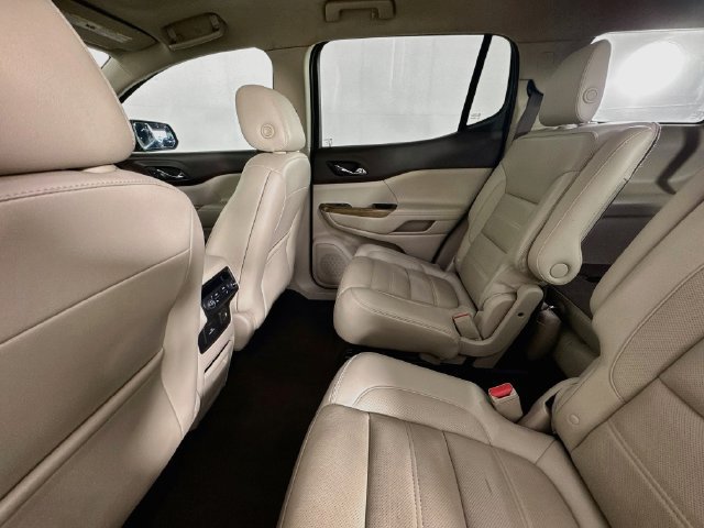 Used 2018 GMC Acadia Denali w/ Technology Package FWD image 22