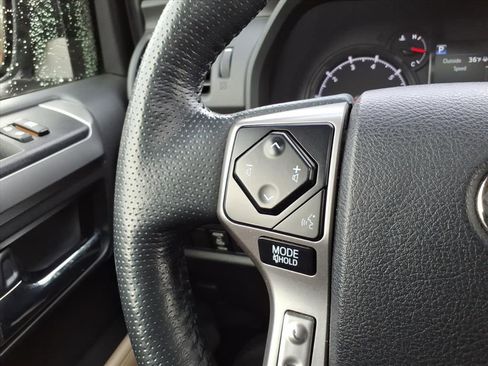 Used 2023 Toyota 4Runner SR5 Premium w/ Moonroof Package image 21