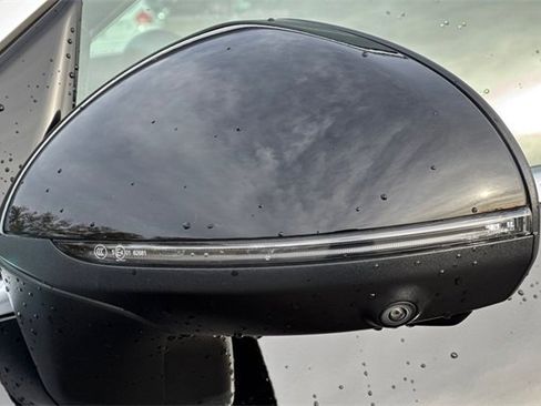 Used 2025 Mercedes-Benz GLC 300 GLC 300 image 53