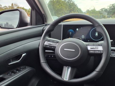 Used 2025 Hyundai Tucson SEL image 17