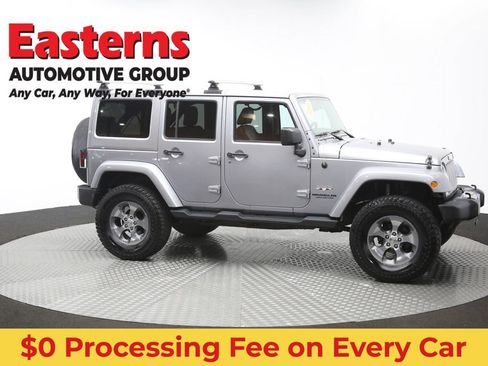 Used 2017 Jeep Wrangler Unlimited Sahara w/ Max Tow Package AWD/4WD image 49