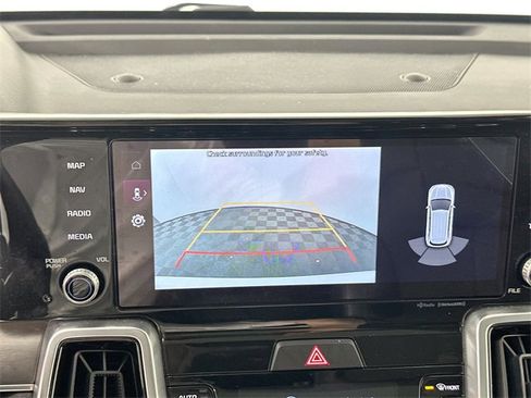 Used 2022 Kia Sorento SX image 13
