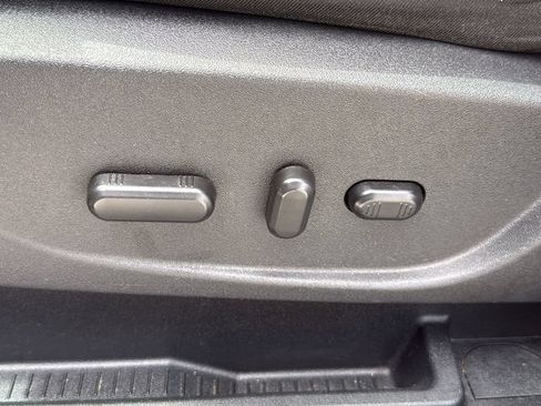 Used 2017 Ford Escape Titanium w/ Equipment Group 301A FWD image 22