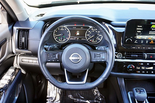 Used 2022 Nissan Pathfinder SL w/ SL Premium Package FWD image 33