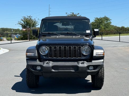 Used 2024 Jeep Wrangler Unlimited Sport AWD/4WD image 8