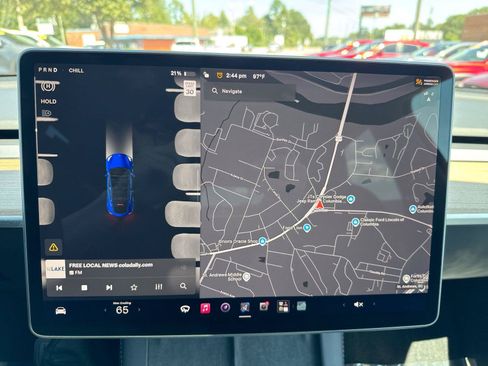 Used 2024 Tesla Model Y Long Range AWD/4WD image 7