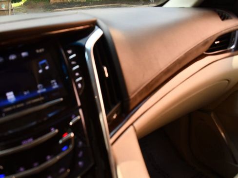 Used 2016 Cadillac Escalade Premium image 20