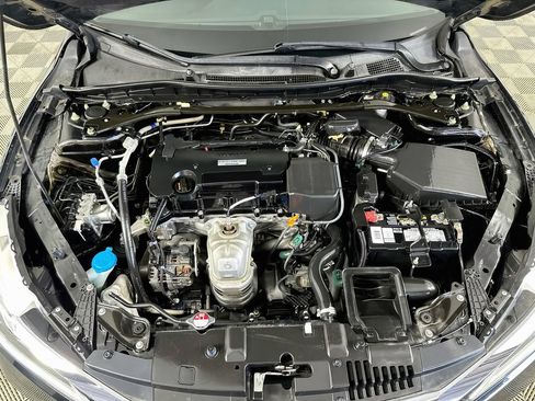 Used 2017 Honda Accord EX-L image 35