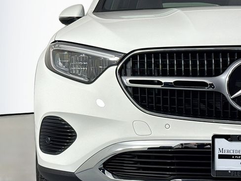 New 2026 Mercedes-Benz GLC 300 image 13