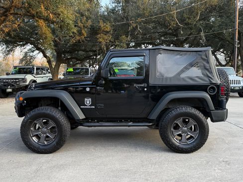 Used 2013 Jeep Wrangler Sport w/ Connectivity Group image 6