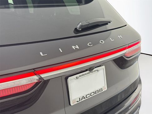 Used 2025 Lincoln Corsair Reserve w/ Jet Appearance Package image 35