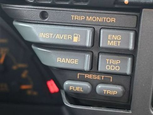 Used 1990 Chevrolet Corvette Convertible RWD image 14