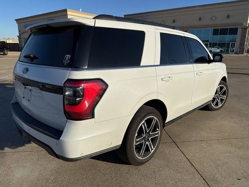 Used 2021 Ford Expedition Limited image 11