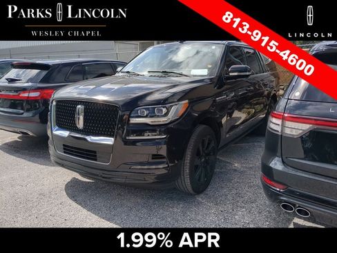 Used 2023 Lincoln Navigator L Reserve RWD image 10