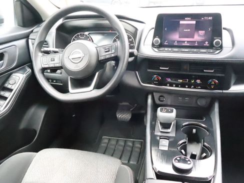 Used 2024 Nissan Rogue SV AWD/4WD image 29
