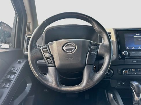 Used 2024 Nissan Frontier SL AWD/4WD image 23