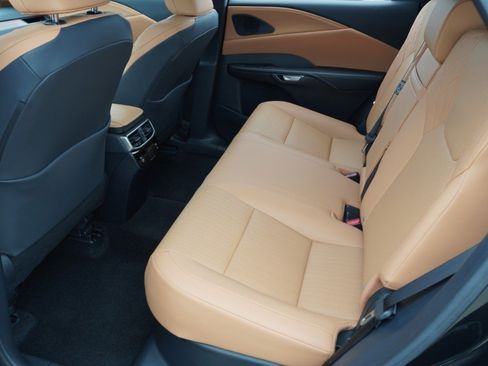 Used 2025 Lexus RX 350 Premium w/ Accessory Package (Z1) FWD image 32
