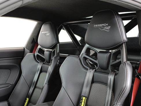 Used 2024 Porsche 911 GT3 RS RWD image 40