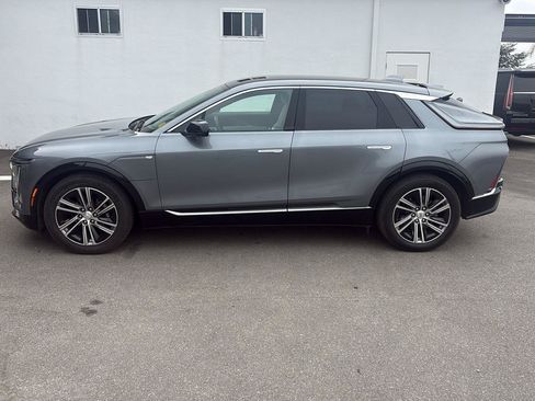 Used 2023 Cadillac Lyriq 2WD image 2