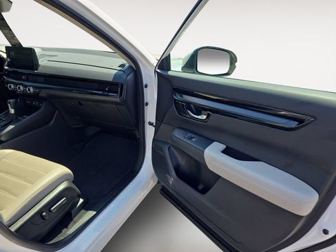 Used 2025 Honda CR-V EX-L image 9