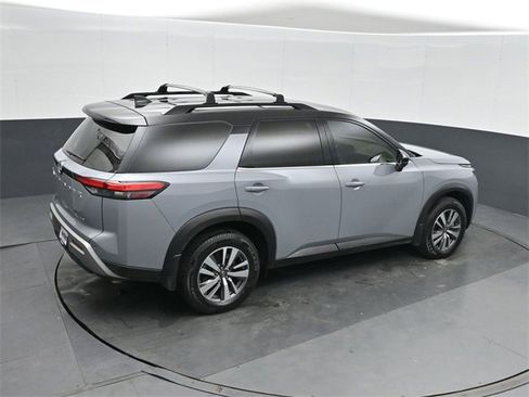Used 2023 Nissan Pathfinder SL w/ Lighting Package (N92) image 33
